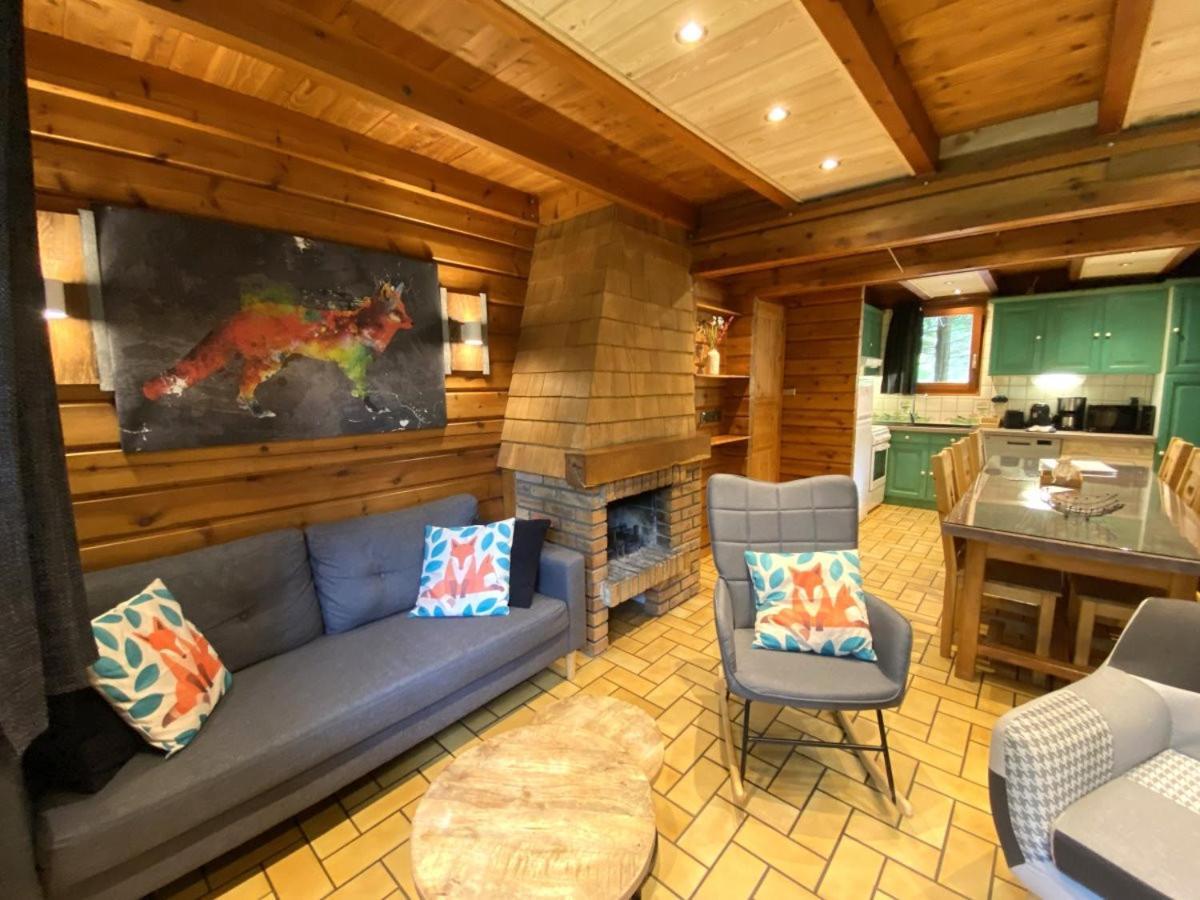 Le Renard Chalet En Bois Ла Брес Екстериор снимка