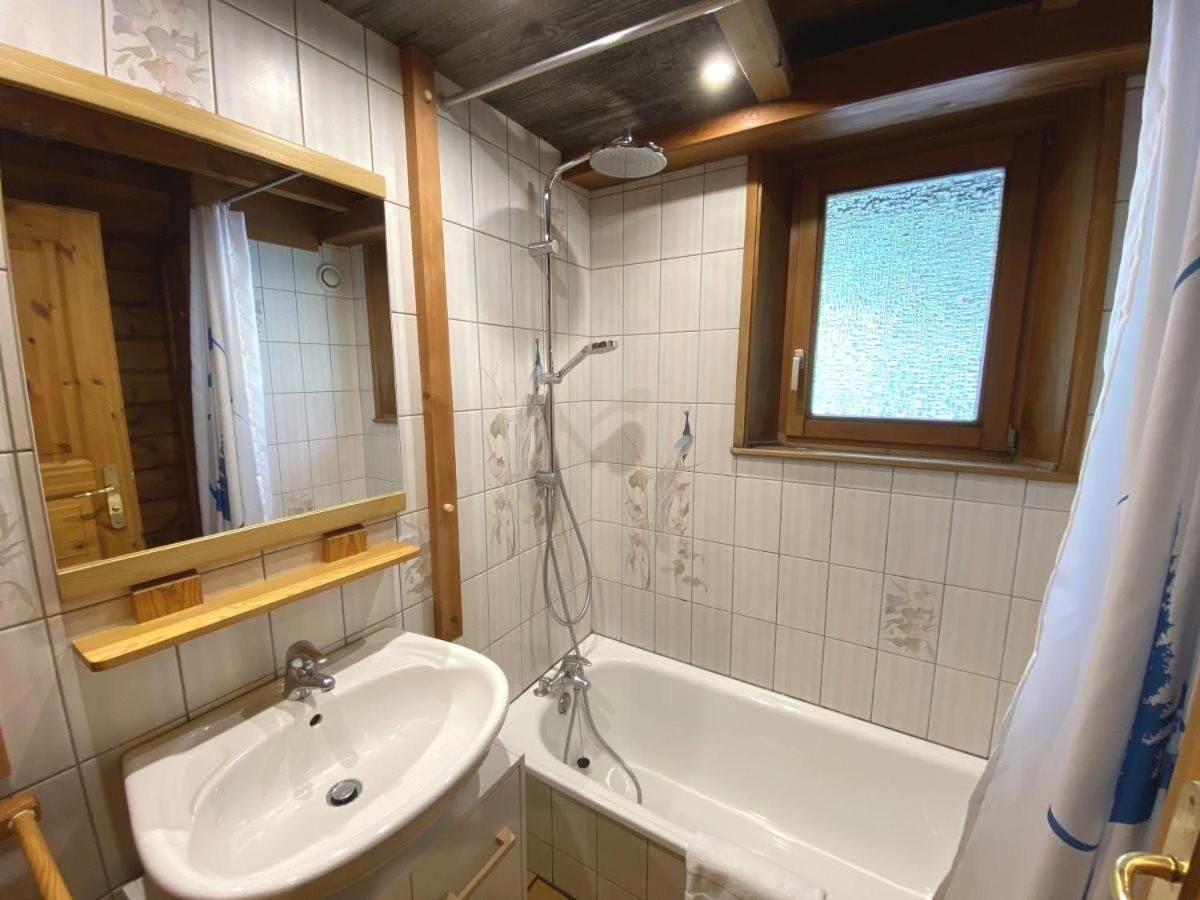 Le Renard Chalet En Bois Ла Брес Екстериор снимка