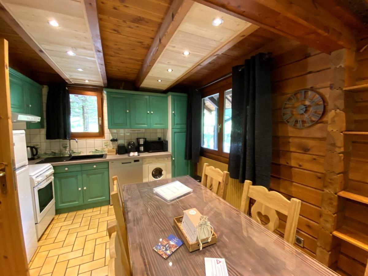 Le Renard Chalet En Bois Ла Брес Екстериор снимка